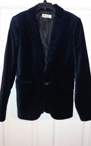 H&M boys velvet blazer.